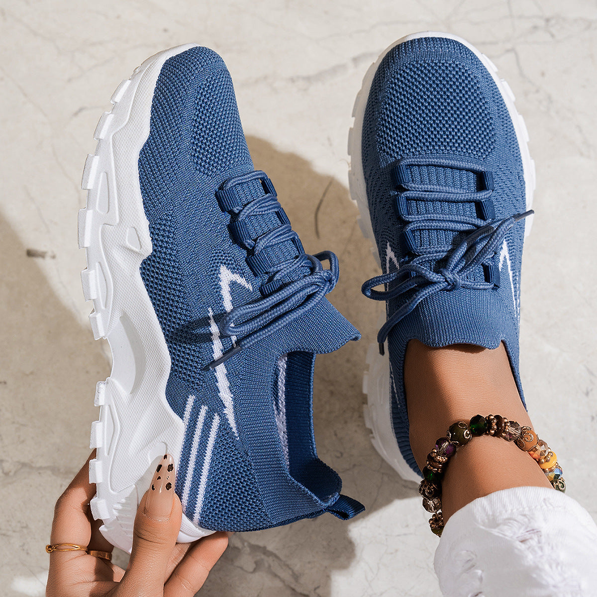 حذاء رياضي نسائي كاجوال أنيق وخفيف الوزن بنعل ناعم